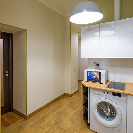 Apartment On Svobody Avenue 25 Lviv Exterior photo